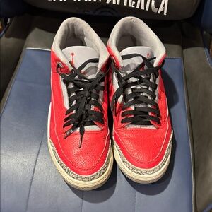 Jordan 3 retro SE unite in pretty good condition but with no box’s